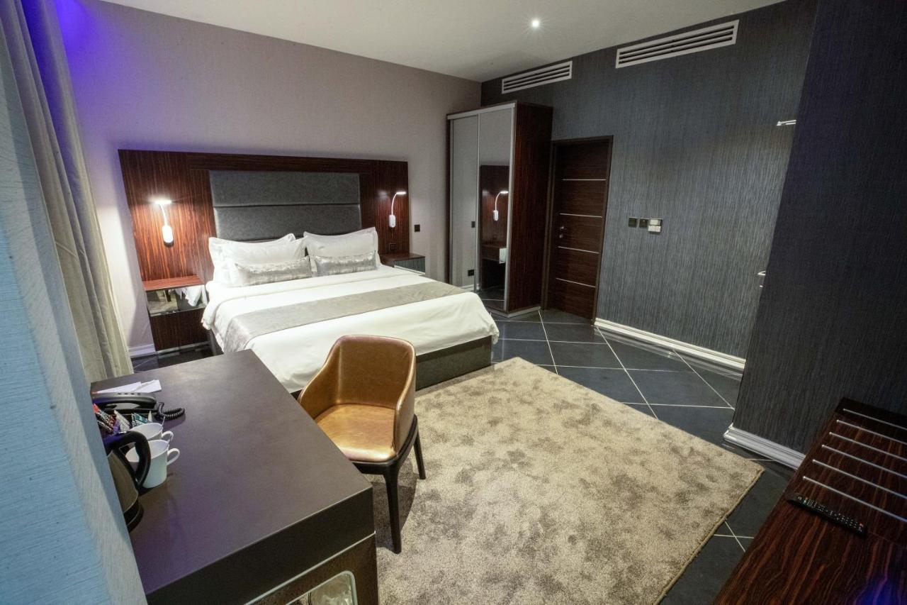Bon Hotel Tripod Owerri Eksteriør billede