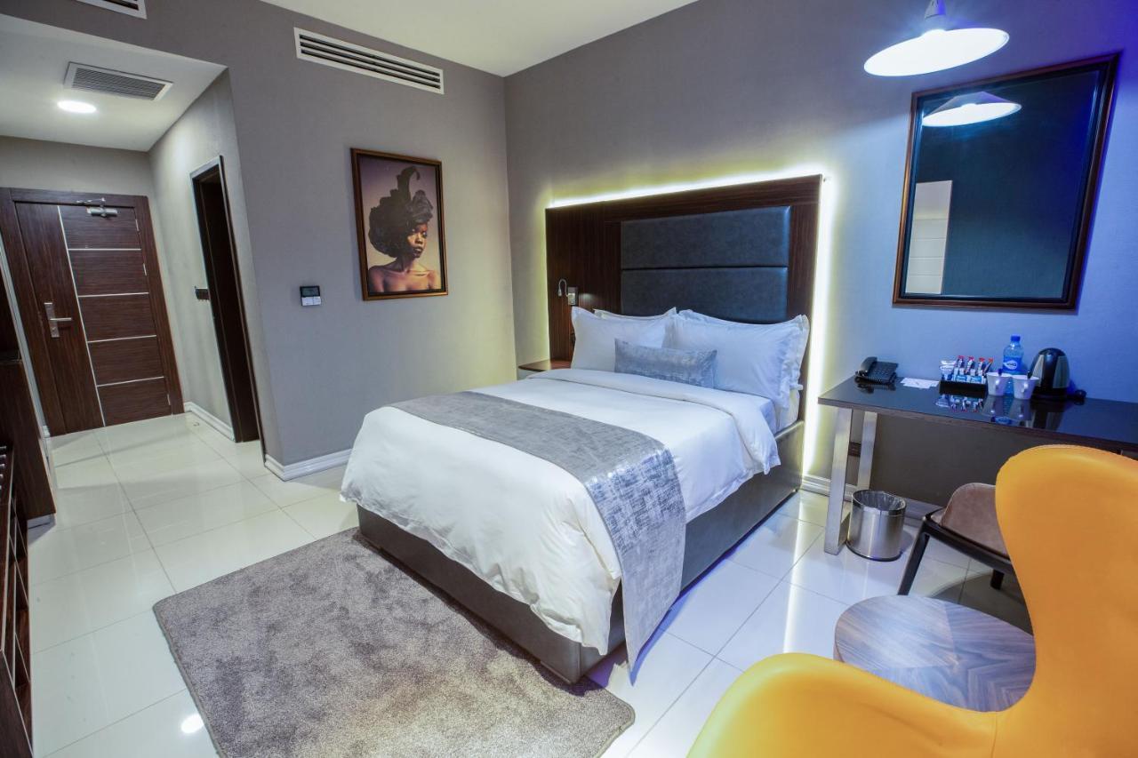 Bon Hotel Tripod Owerri Eksteriør billede